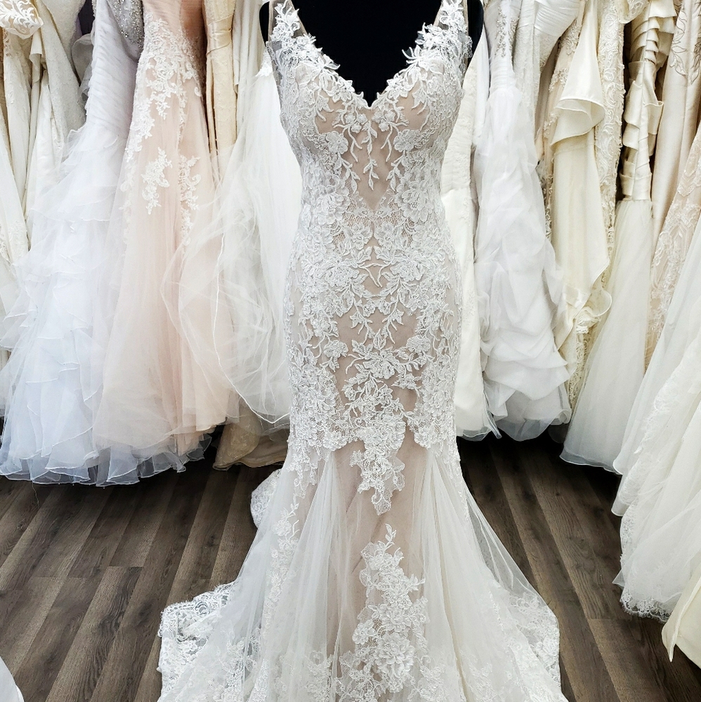 Justin Alexander Wedding Dress